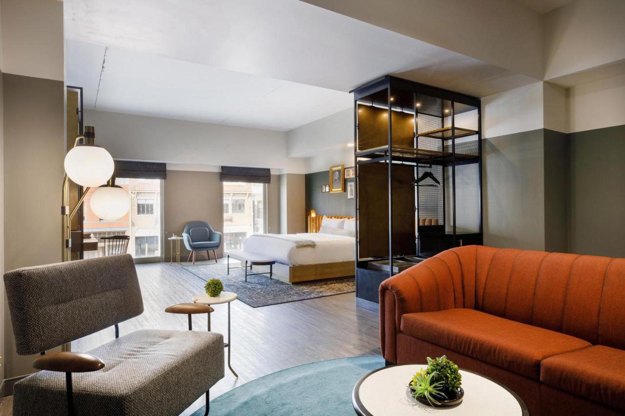 Cyrus Hotel, Topeka, A Tribute Portfolio Hotel Экстерьер фото
