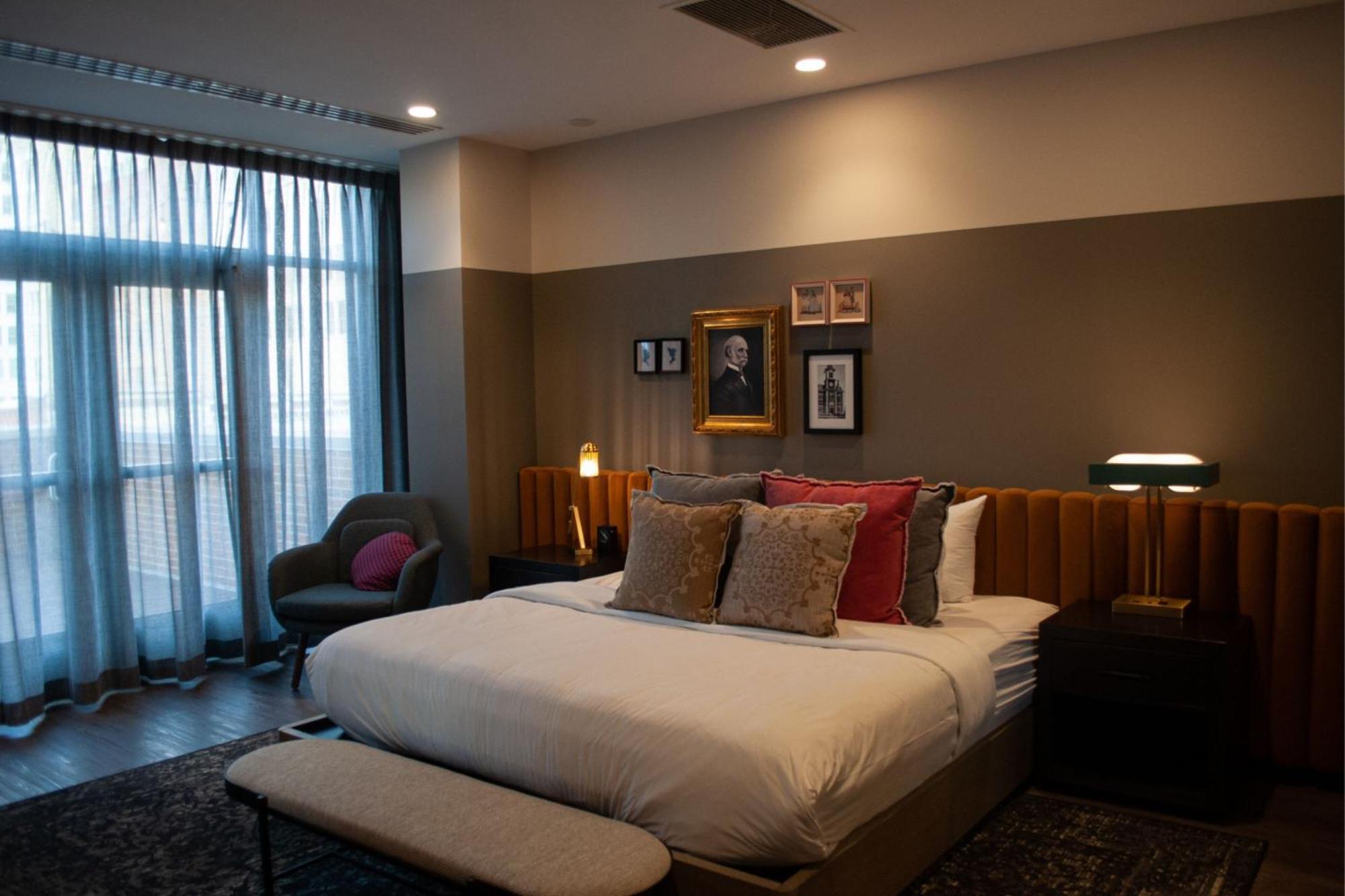 Cyrus Hotel, Topeka, A Tribute Portfolio Hotel Экстерьер фото