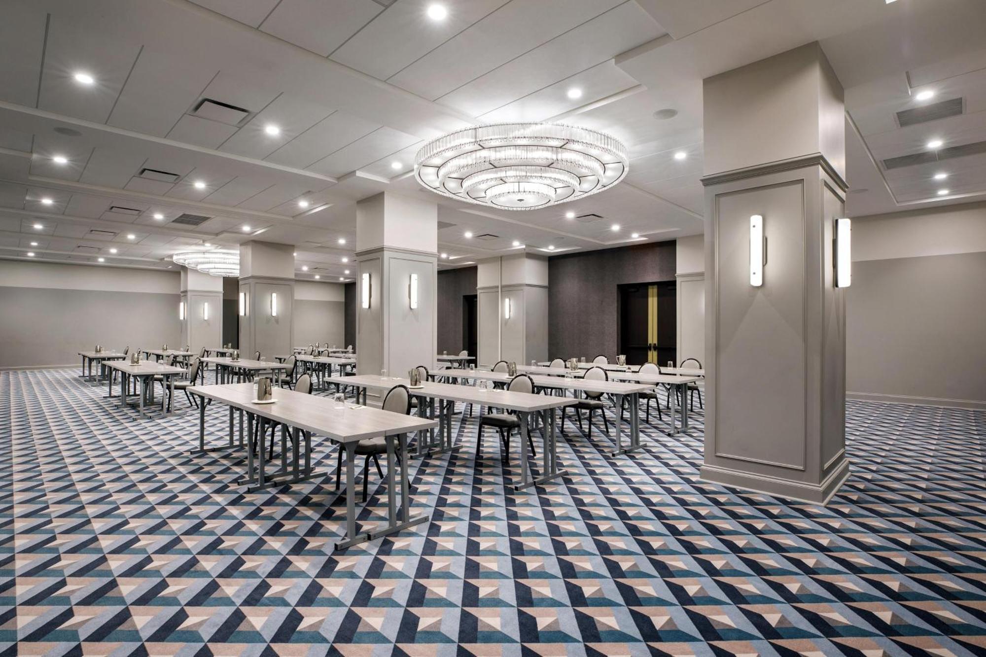 Cyrus Hotel, Topeka, A Tribute Portfolio Hotel Экстерьер фото
